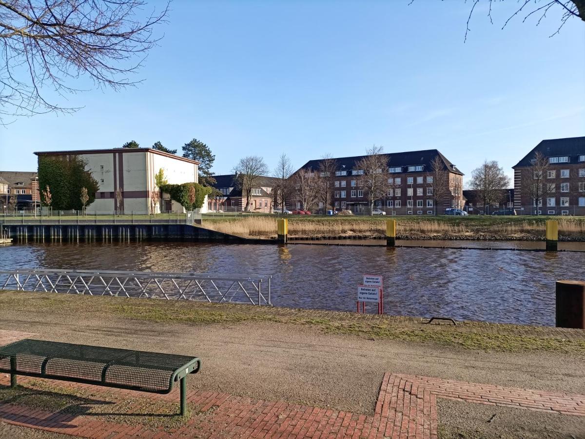 Apartment Deichstrasse Bremerhaven Exteriör bild